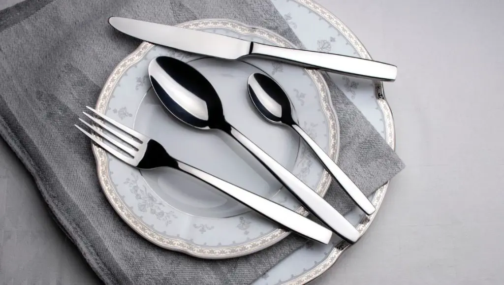 Peran Penting Silverware dalam Budaya Makanan dan Tradisi di Industri Perhotelan
