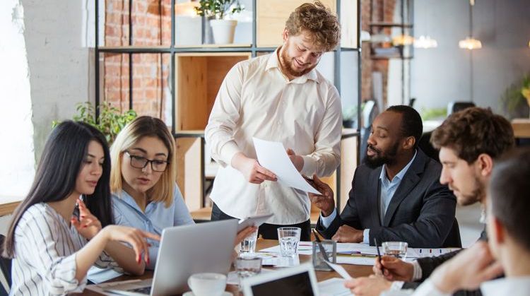 Pentingnya Training dalam Era Digital untuk Industri Perhotelan