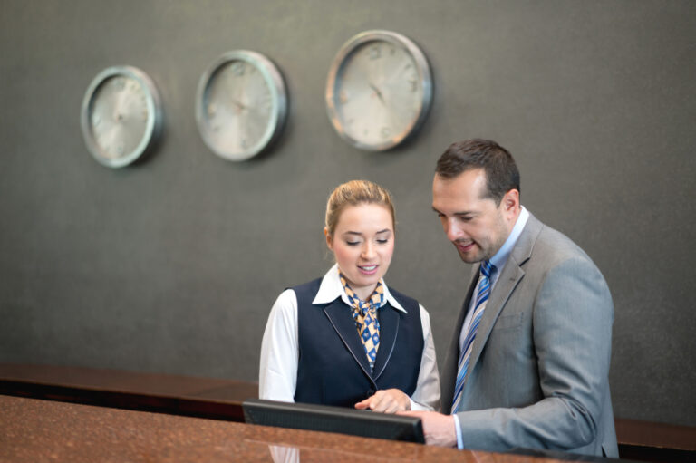 Duty Manager Hotel Adalah